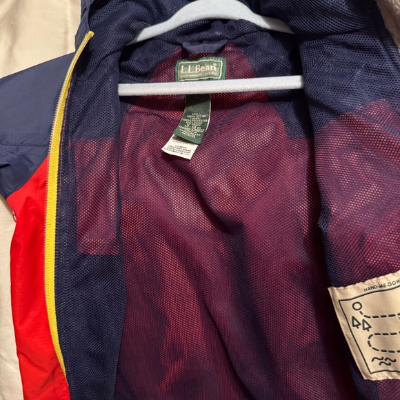 L.L. Bean Toddlers' Discovery EUC Rain Jacket Colorblock, Size 2T, (Red/Blue) - Picture 10 of 14